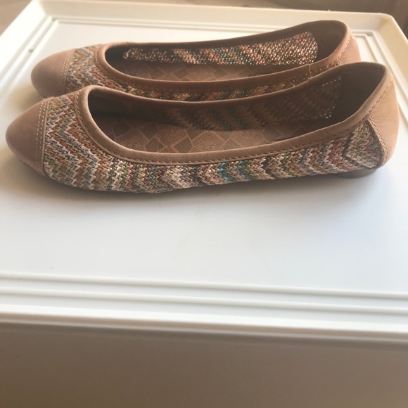 Lucky Brand Flats - Picture 5 of 6